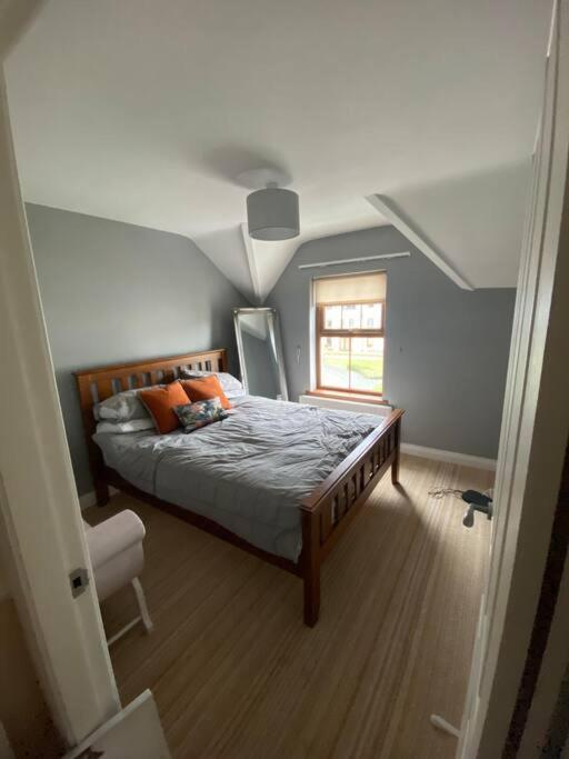 Вилла Cheerful 4-Bed Townhouse In Centre Of Newcastle Ньюкасл Экстерьер фото