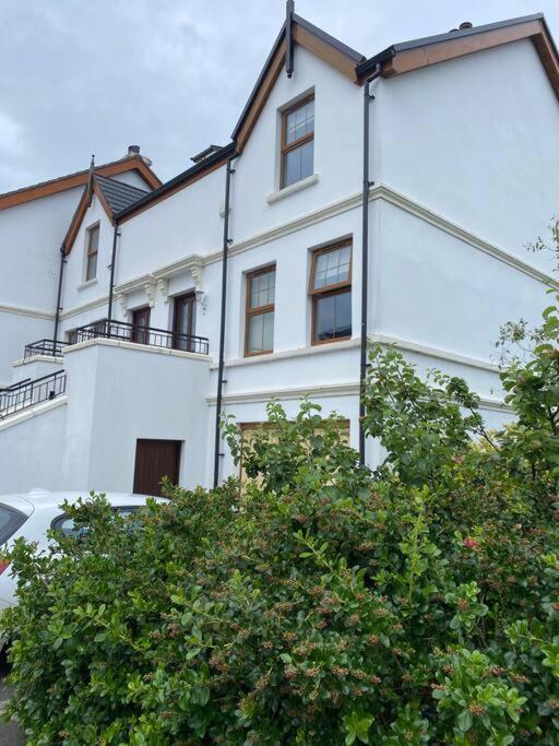 Вилла Cheerful 4-Bed Townhouse In Centre Of Newcastle Ньюкасл Экстерьер фото