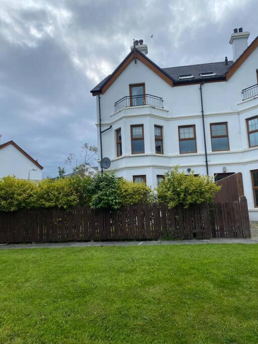 Вилла Cheerful 4-Bed Townhouse In Centre Of Newcastle Ньюкасл Экстерьер фото
